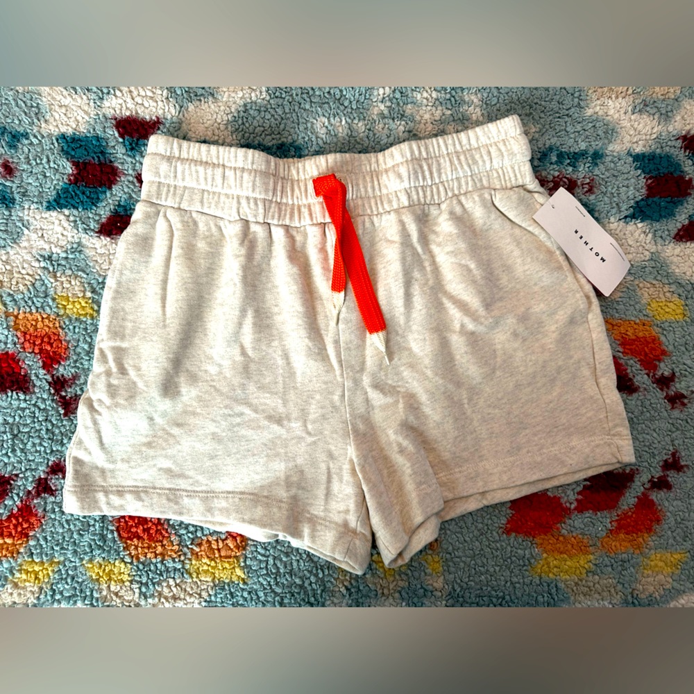 NWT Mother The Knockout  Short Short in Oatmeal Women’s - Size Large
